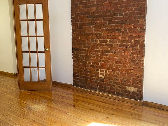 5th image of 22 Saint Marks Pl APT 3