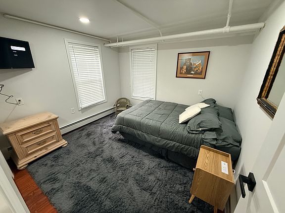 5th image of 8 N Nashville Ave Floor 1