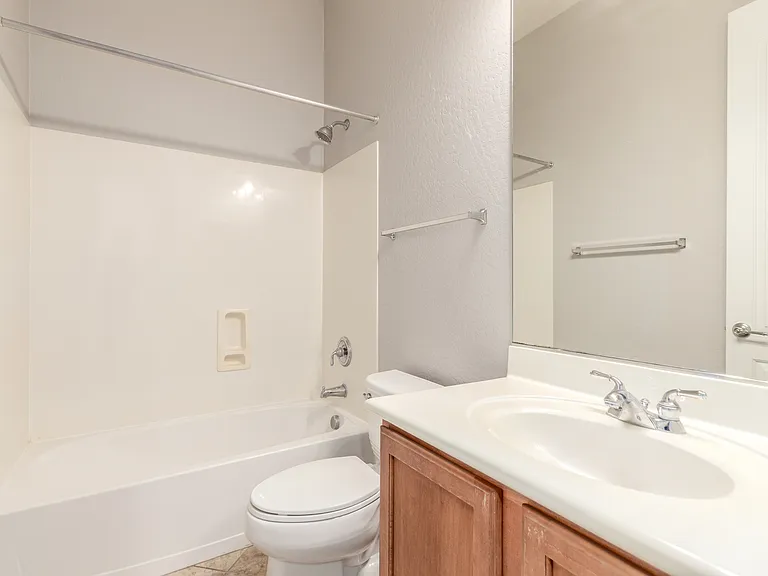 2789 N Heritage St — Photo 45