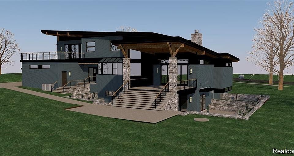2nd image of 22535 Evergreen Ct