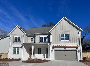 26 Sanford Dr, Newnan, GA 30263