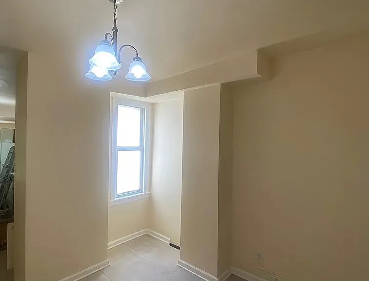 322 Union St — Photo 9