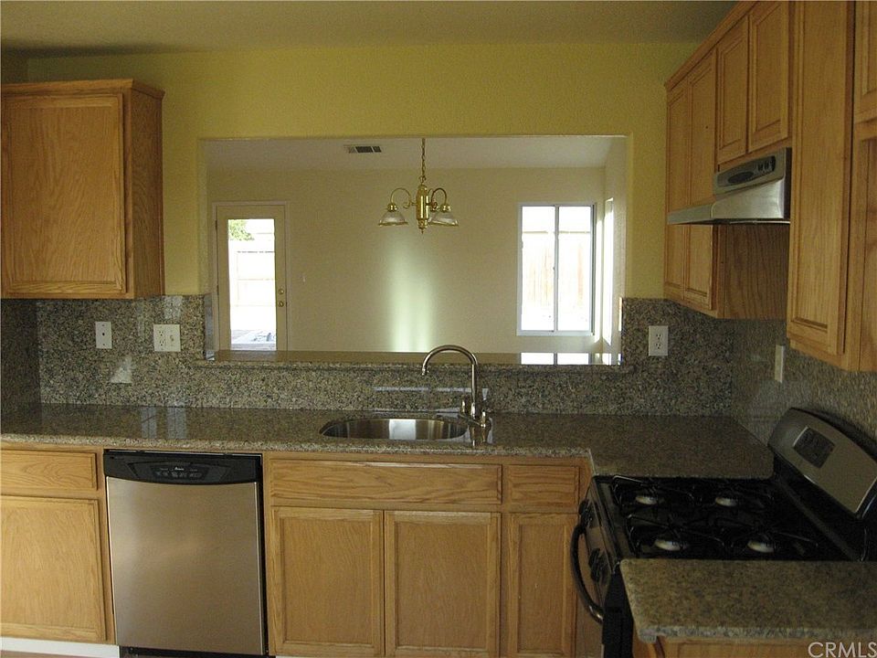 2nd image of 610 Fairmont Dr