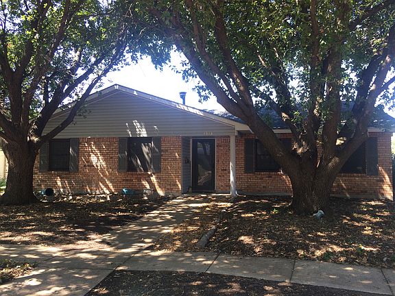 2nd image of 4913 Avery Pl