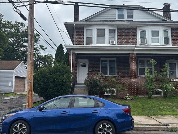 2nd image of 70 S Mount Vernon St