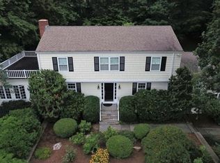 33 Indian Cave Rd, Ridgefield, CT 06877