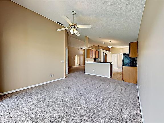 5th image of 10968 Norcross Cir