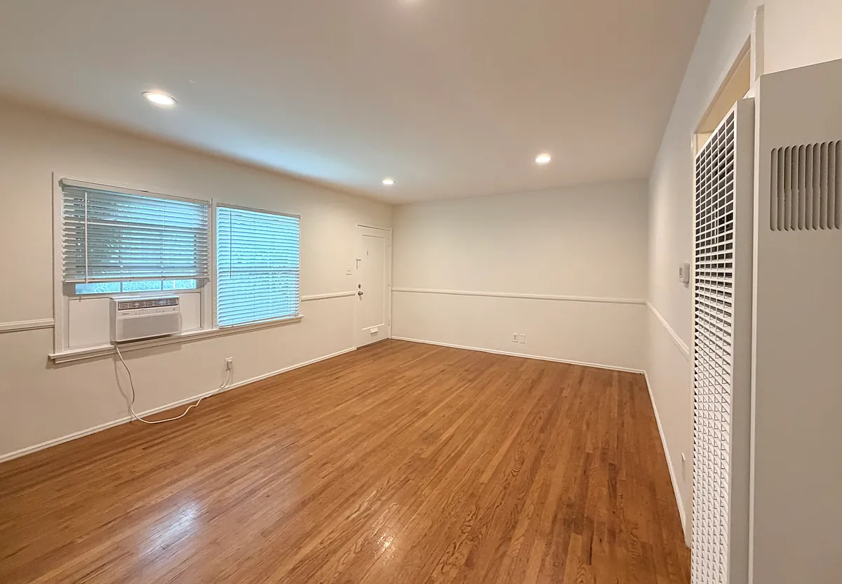 Living Room - 5220 Colfax Ave