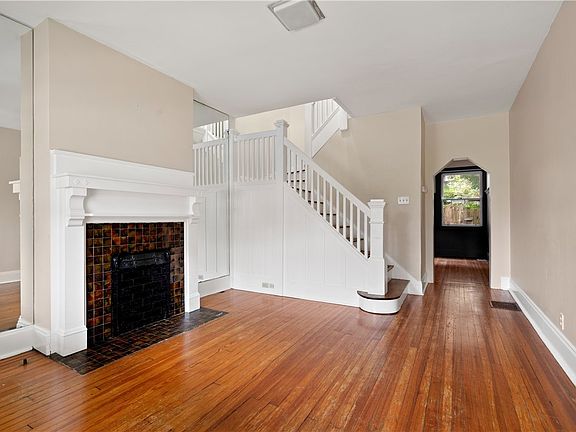 2nd image of 527 Gettysburg St