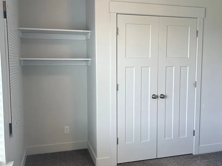 835 S 2380 W — Photo 37