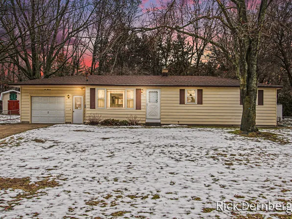 611 Hayes St, Holland, MI 49424