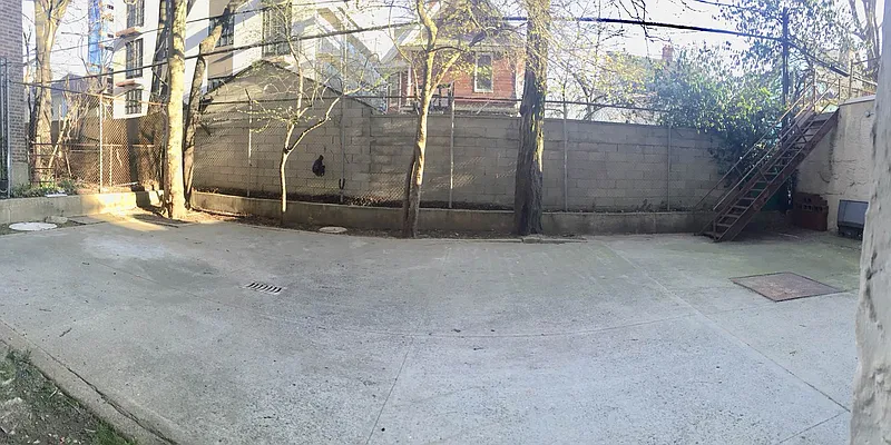 Rented by Padsters Realty LLC | media 44