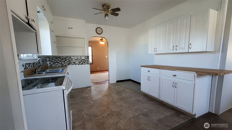 4th image of 112 E Lind Street