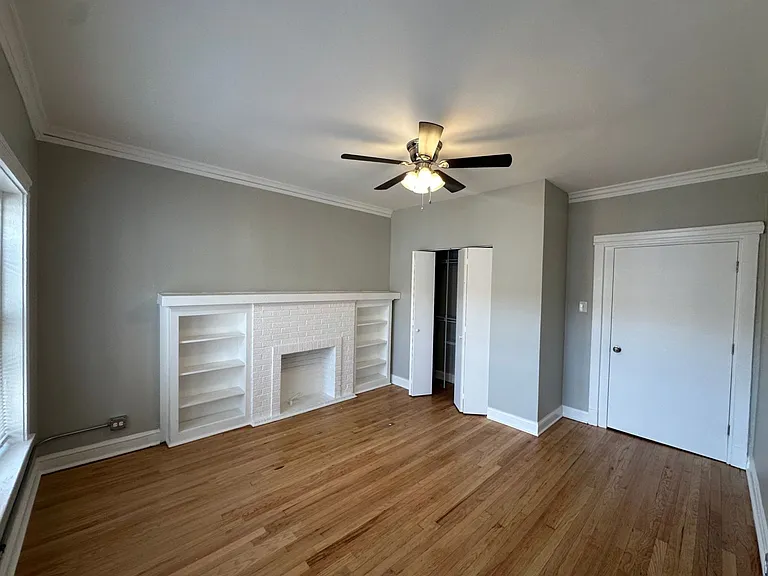 4904-08 N Saint Louis Ave #3E — Photo 2