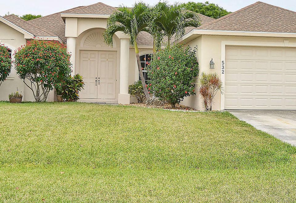 1st image of 532 SE 20th Pl