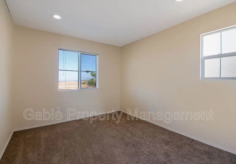 37400 Queen Anne Pl — Photo 12