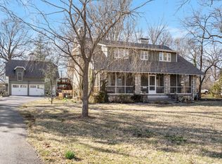 1223 S Kentwood Ave, Springfield, MO 65804