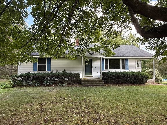 3rd image of 75 Dugan Rd