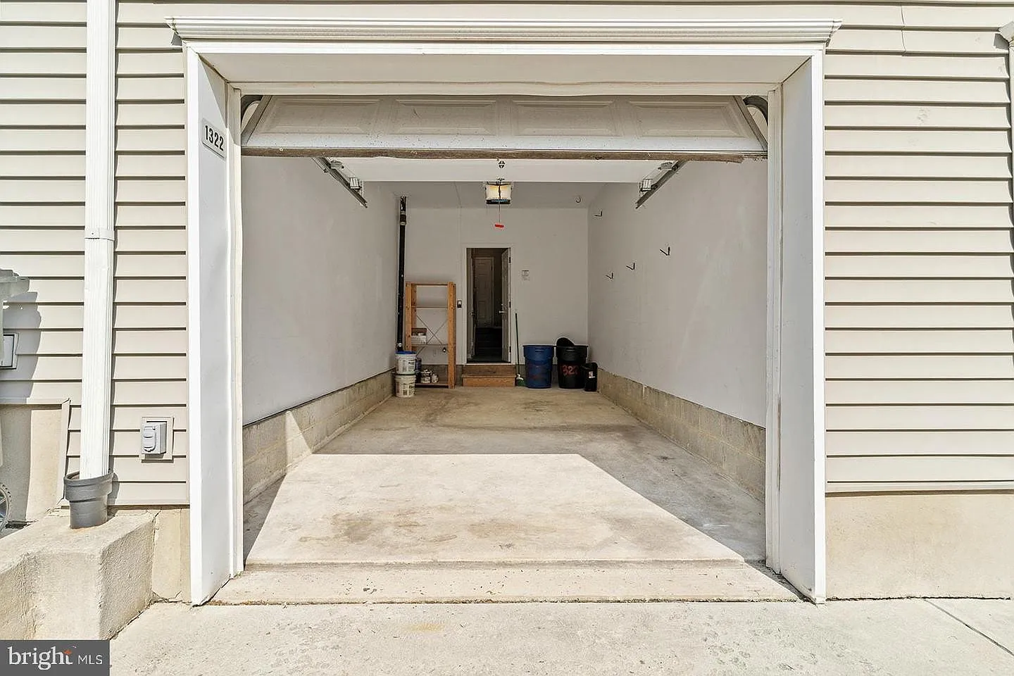 3 bed, 1700 sqft, $2,600 — Photo 4