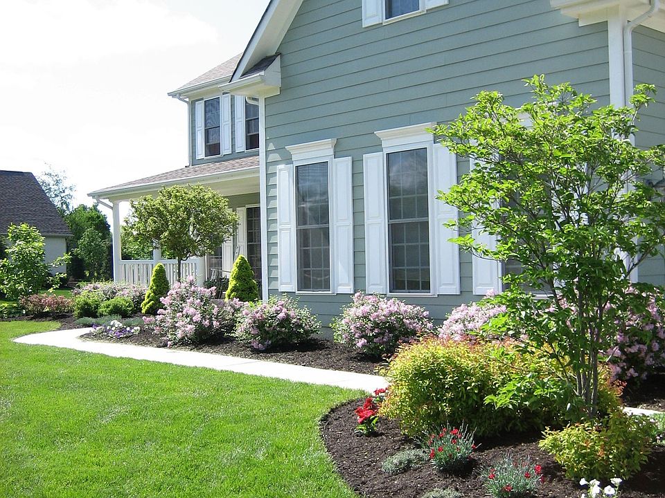 Inviting Entry with Fabulous Landscape