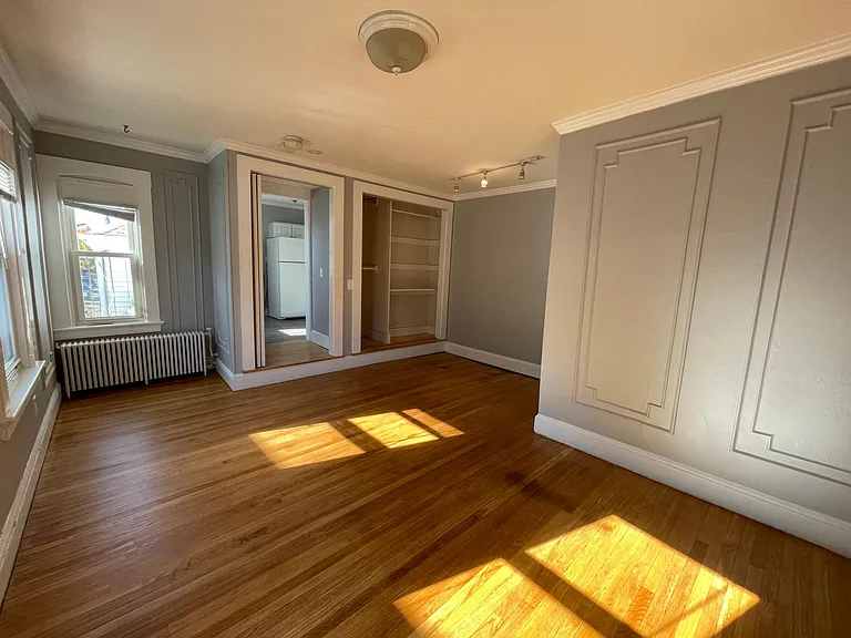 16 Mann Ave #2B — Photo 2