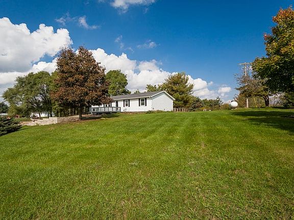 4th image of 110 Harris Dr