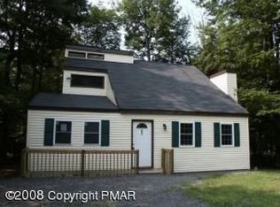 7114 Robinwood Dr, Tobyhanna, PA