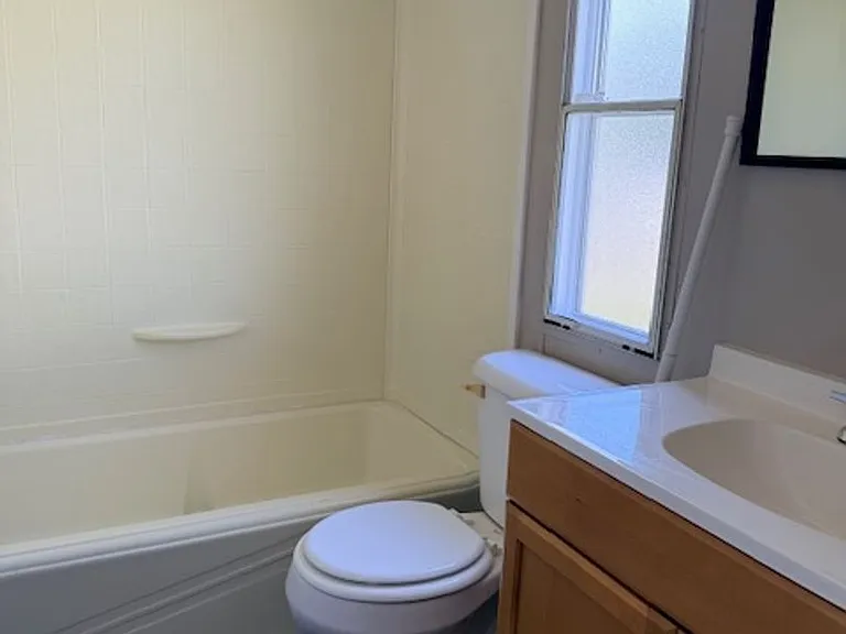 1366 Maple Ln #8 — Photo 9