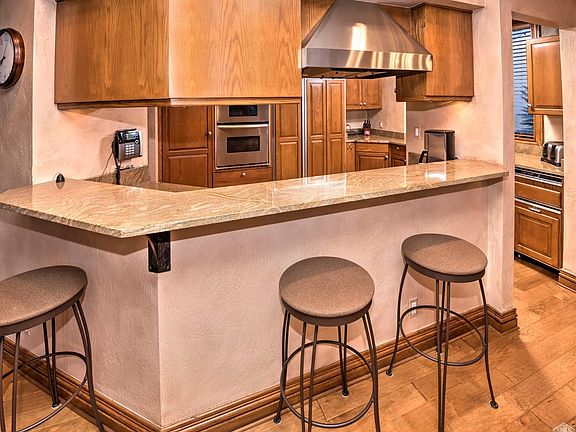 5th image of 26 Avondale Ln #323R
