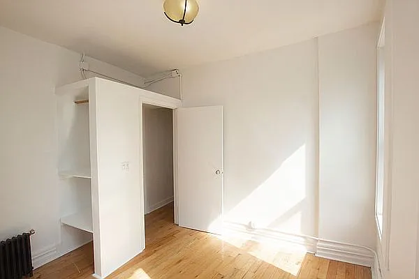 Rented by Jonis Realty | media 14