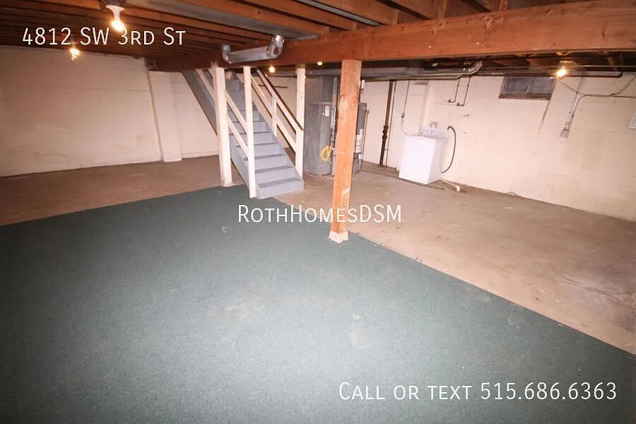 2 Bedroom 1 Bath Duplex — Photo 4
