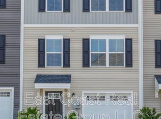 203 Rhea Dr, Martinsburg, WV 25403
