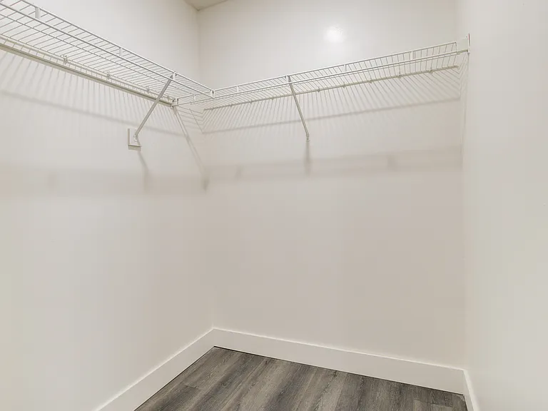 165 Westhaven Dr — Photo 32