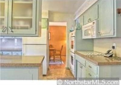 4th image of 2815 Lakeside Ct