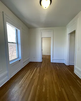 Rented by PMG Real Estate  | media 11