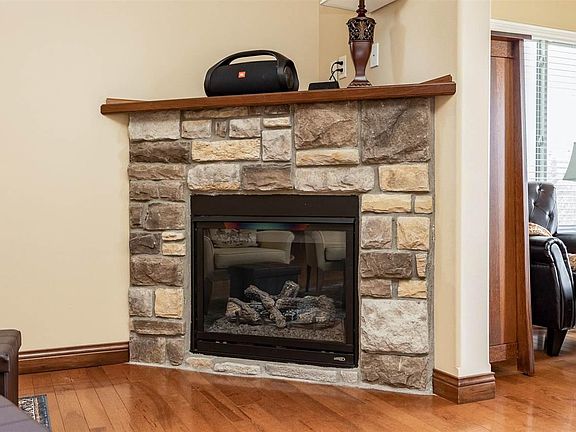 5th image of 1352 Copper Mountain Dr
