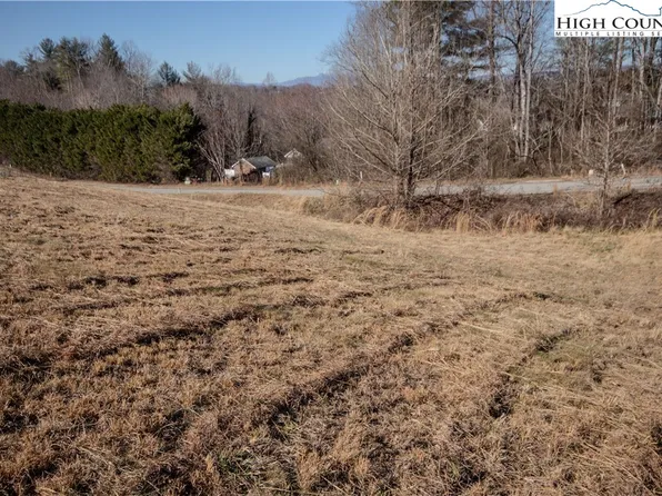 721 SE Chatsworth Street, Lenoir, NC 28645