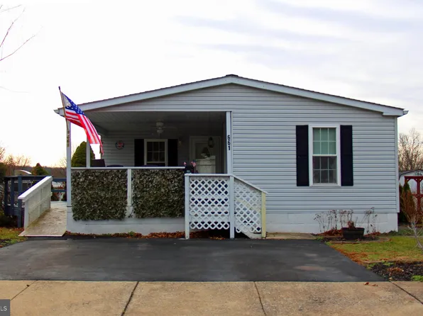 661 Mimosa Ct, Red Hill, PA 18076