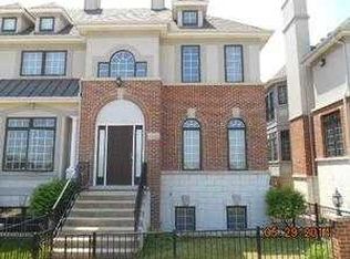 2007 Alta Vista Ct, Naperville, IL 60563