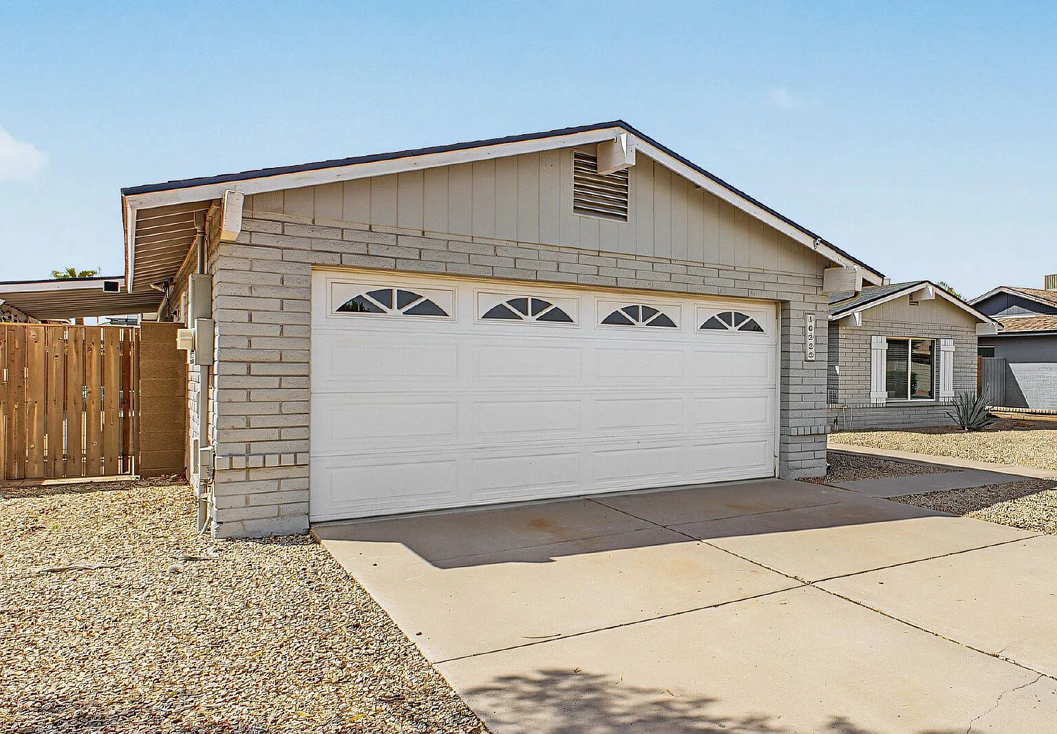 3 bed, 2.0 bath, 1926 sqft, $2,150 — Photo 4