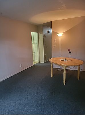 3rd image of 166-26 Gothic Dr #2