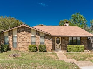 749 Walnut Dr, Lewisville, TX 75067