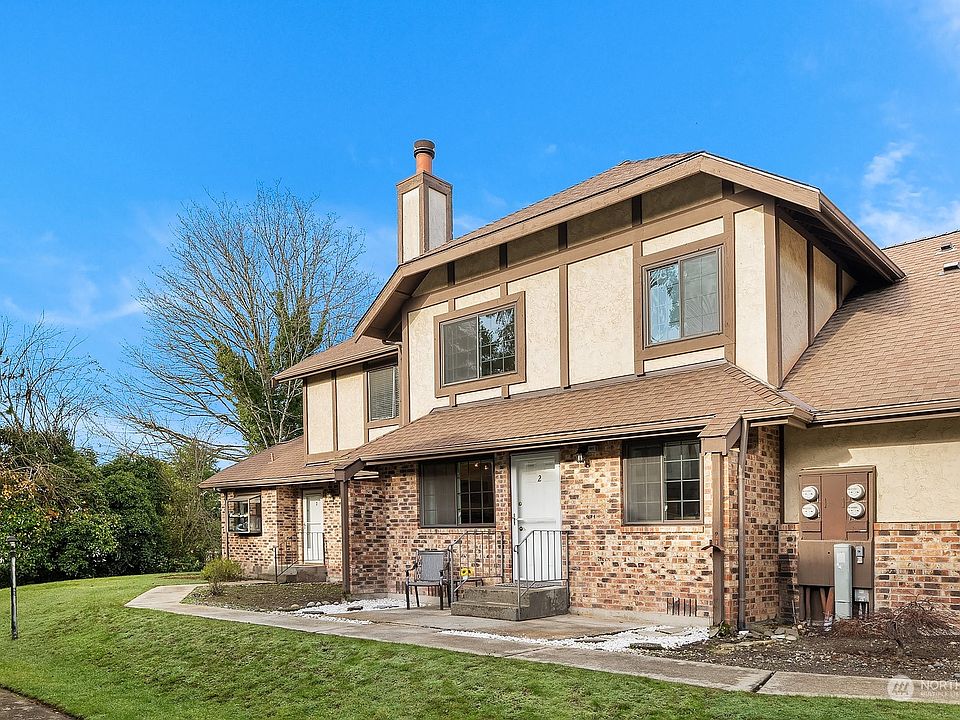 1st image of 817 144th Avenue NE #B2