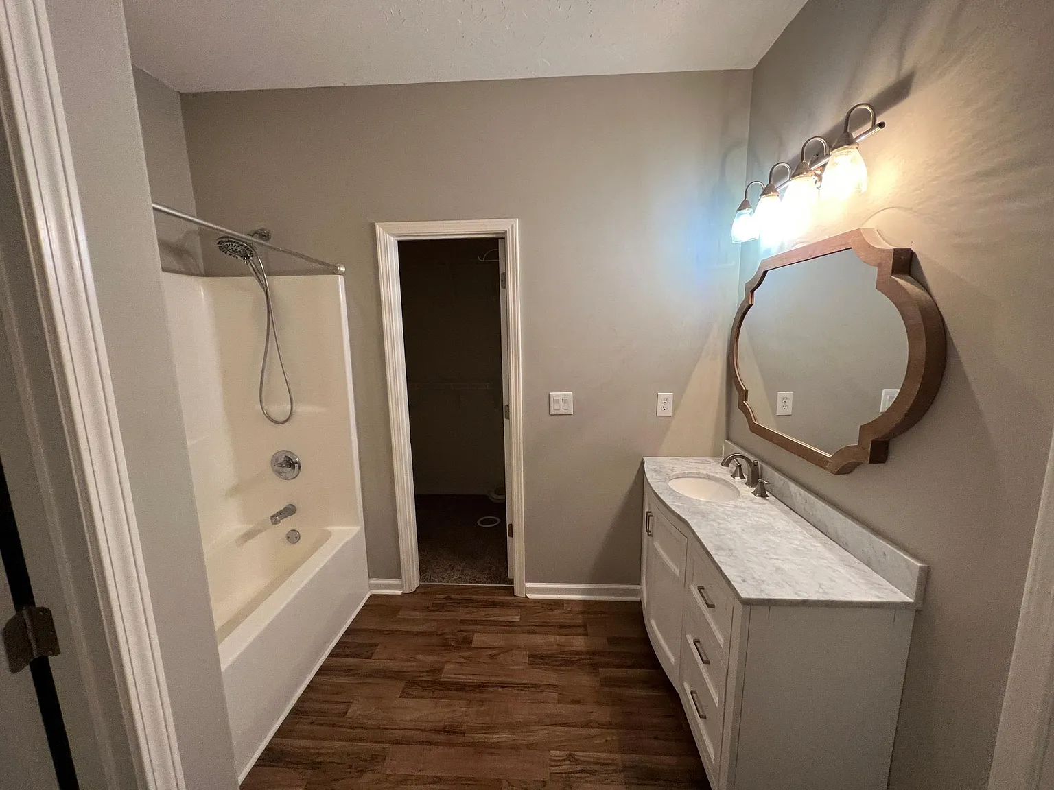 103 Felix St — Photo 4