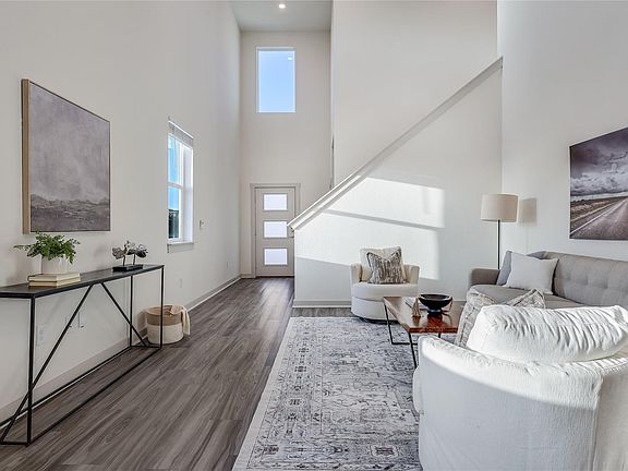 3rd image of 7701 Jacobean Way