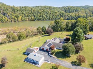 4670 Waterfront Farms Dr, Draper, VA 24324