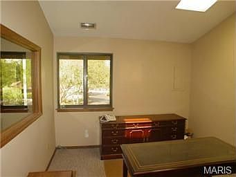 5th image of 261 Clarkson Executive Park