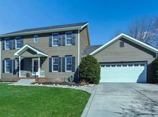 529 Windridge Dr, Chesterton, IN 46304