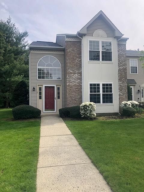 Home exterior - contemporary end unit