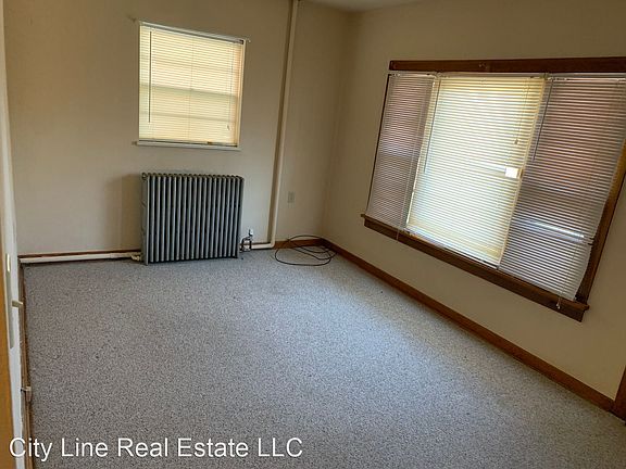 4th image of 146 Columbia St APT D